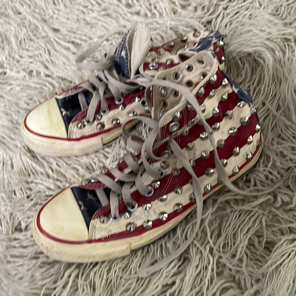Vintage Converse, studded, patriotic theme, hightop, size 7.